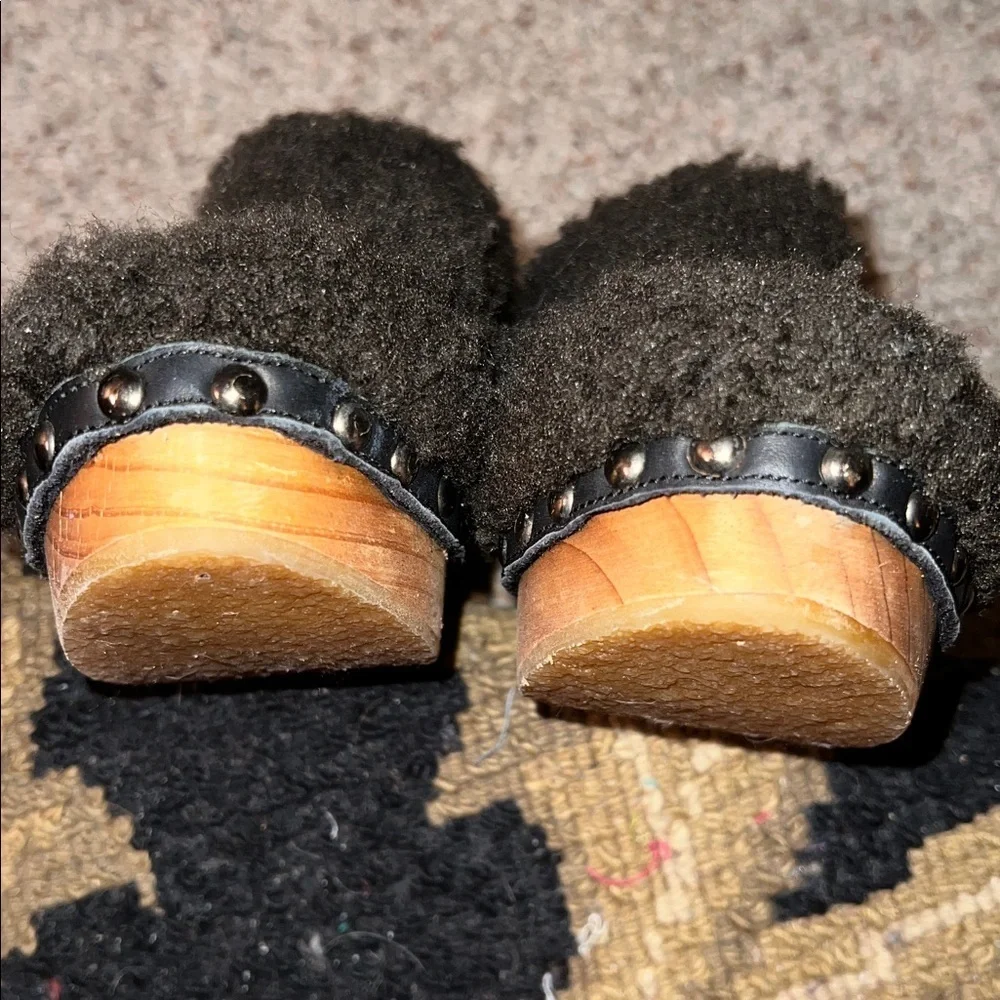 Free People Women’s Cabin Fever Brown Faux Fur Slip on Wood Heel Clogs Mules 38